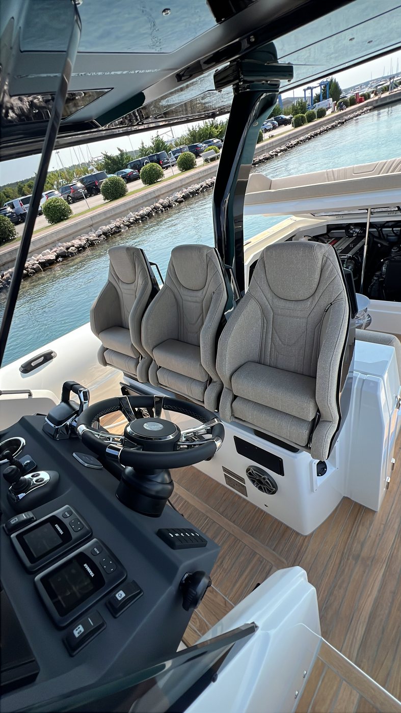 Helm and cockpit on a vessel — installation and marine electronics
